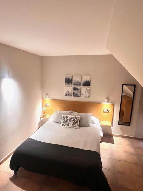 Apart-hotel El Serch 3*